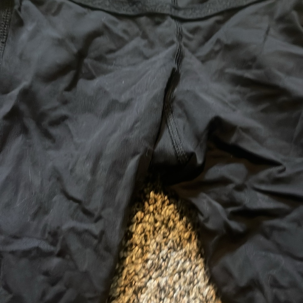 Lululemon Crop Leggings - Picture 4 of 8
